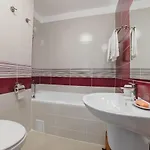 Masterpiece Studio- Free Parking, Wi-fi, Netflix * Braşov
