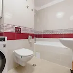 Masterpiece Studio- Free Parking, Wi-fi, Netflix Appartamento