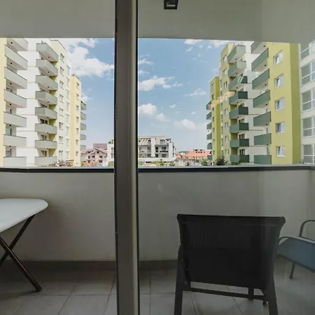 Apartment Masterpiece Studio- Free Parking, Wi-fi, Netflix Brașov