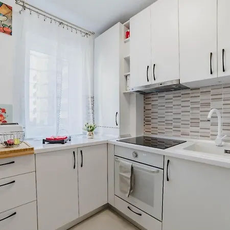 Masterpiece Studio- Free Parking, Wi-fi, Netflix Apartment *