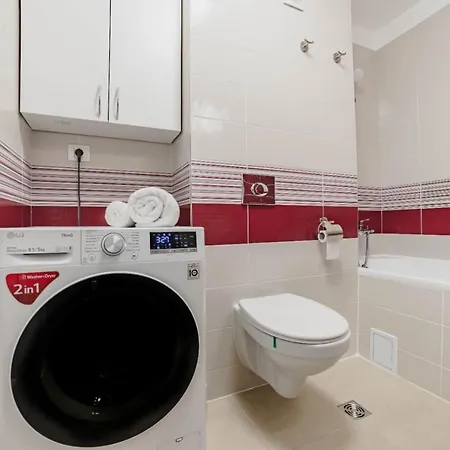 Apartment Masterpiece Studio- Free Parking, Wi-fi, Netflix