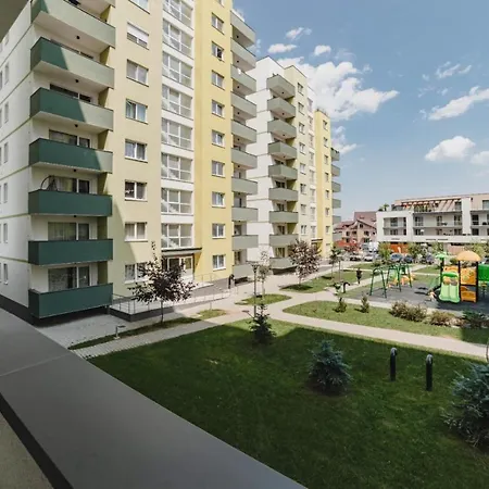 Masterpiece Studio- Free Parking, Wi-fi, Netflix