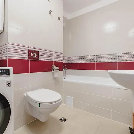 Masterpiece Studio- Free Parking, Wi-fi, Netflix Apartment