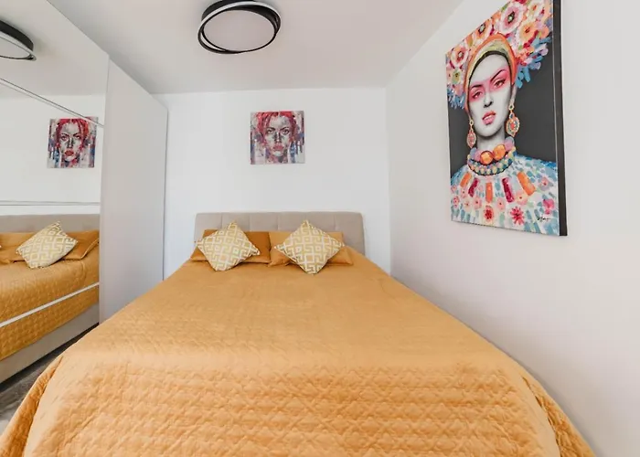 דירה Masterpiece Studio- Free Parking, Wi-fi, Netflix בראשוב